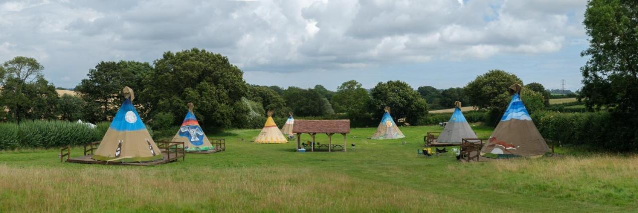 Big Sky Tipi Holidays Wartling 외부 사진