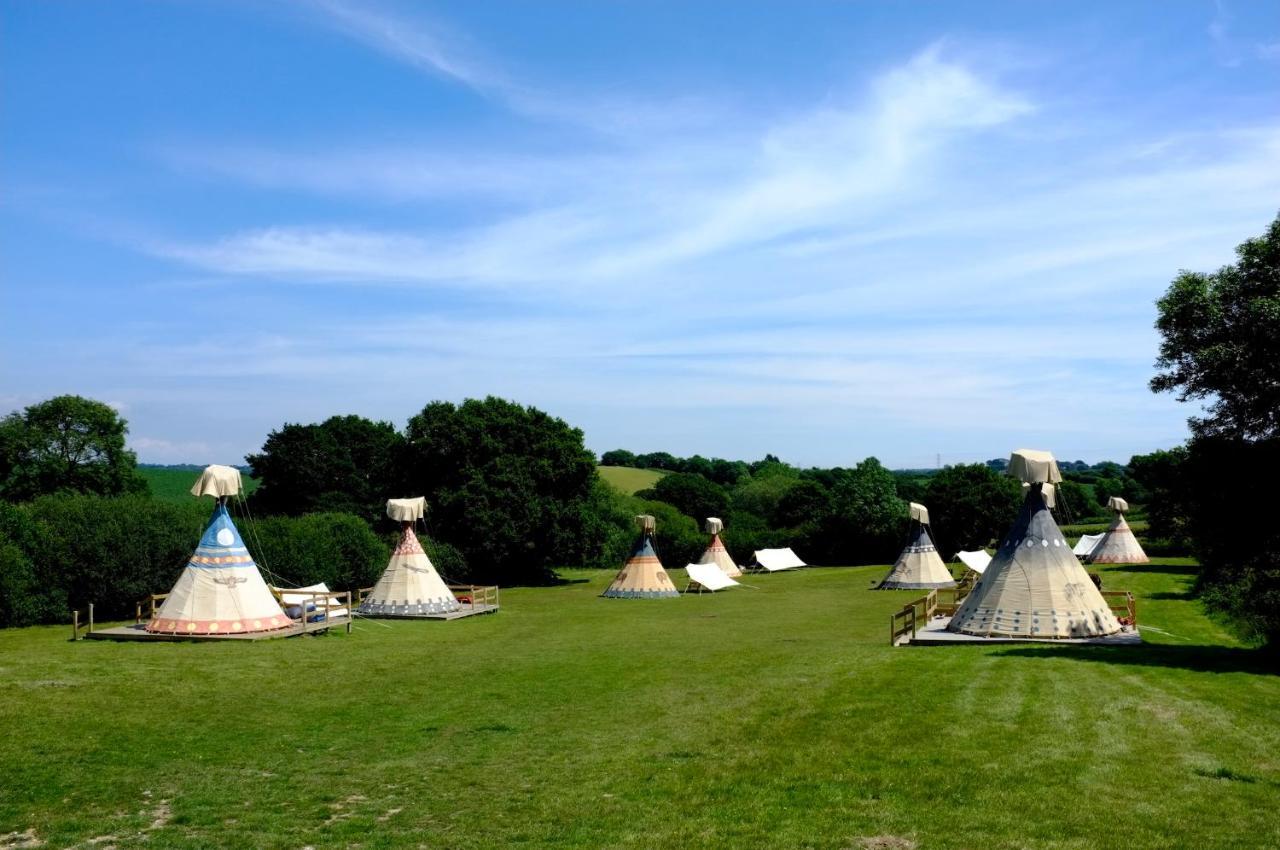 Big Sky Tipi Holidays Wartling 외부 사진