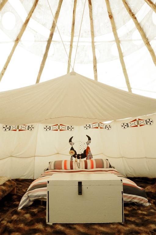 Big Sky Tipi Holidays Wartling 외부 사진